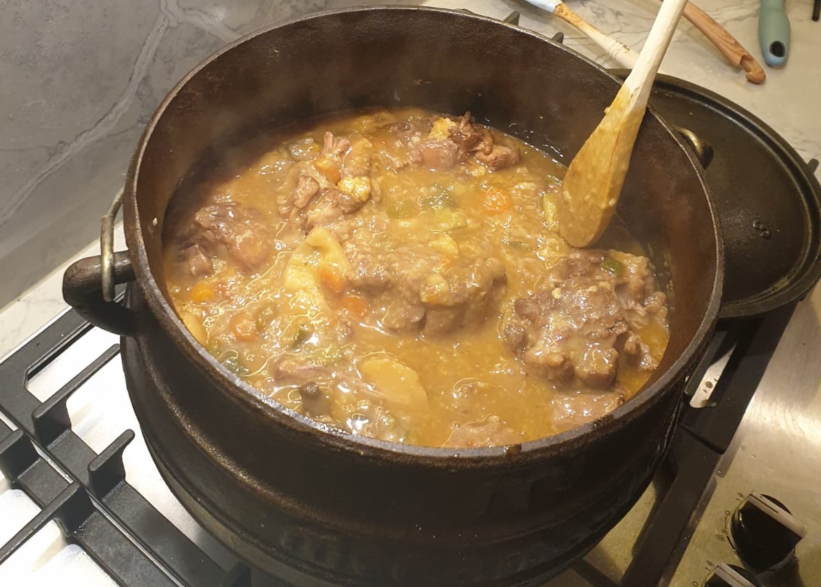 Oxtail Potjie